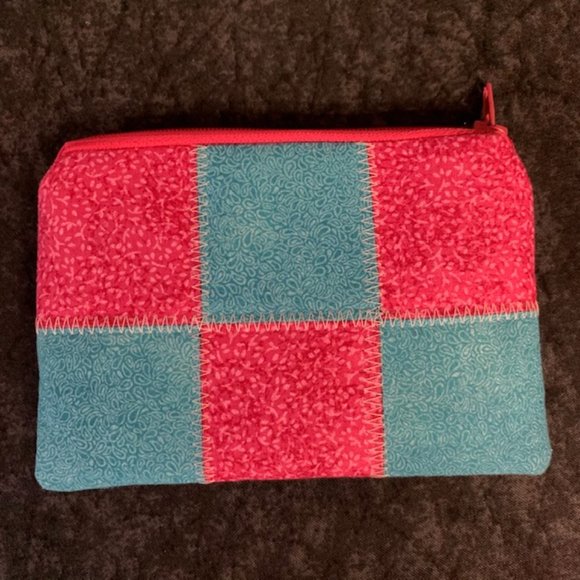 Quilted Wallet/Coin Pouch By Simply Quilted - Picture 3 of 9